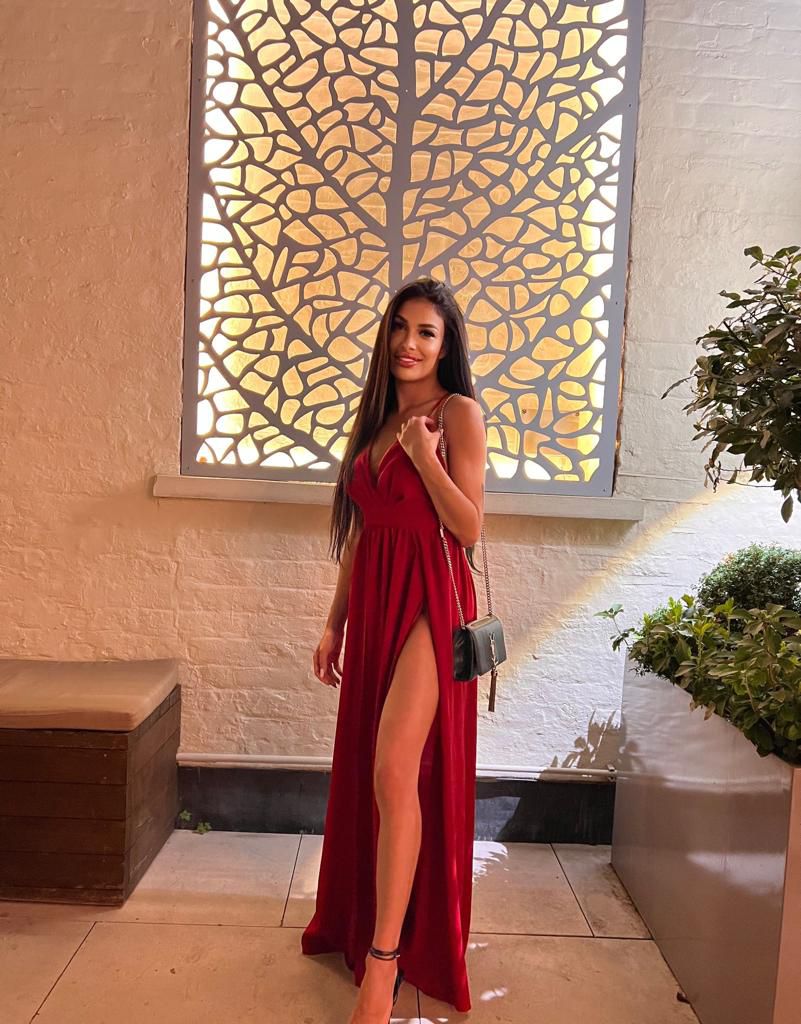 Escort - VICTORIA - Ibiza Tops